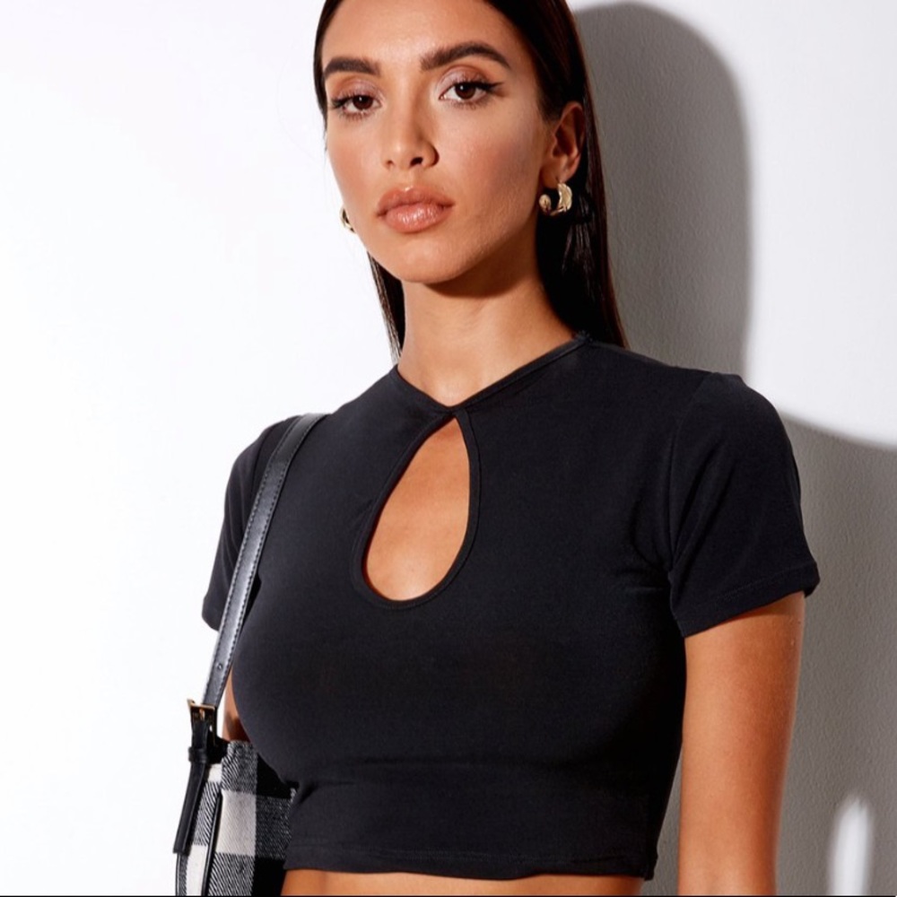 Motel rocks Jose crop keyhole top